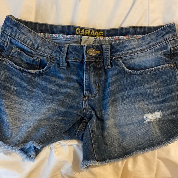 Girls Jean shorts size 3 - Picture 1 of 4